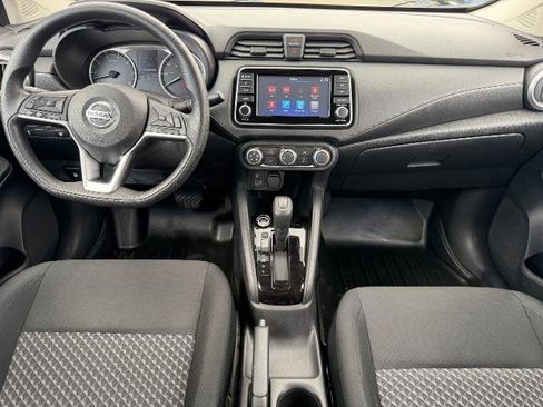 Used 2021 Nissan Versa S FWD image 9