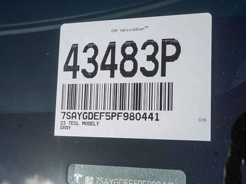 Used 2023 Tesla Model Y Performance image 27