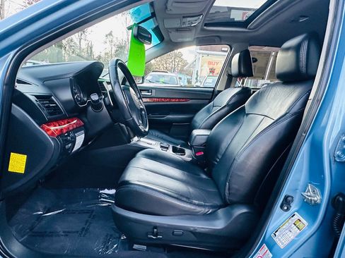 Used 2012 Subaru Outback 3.6R Limited image 3