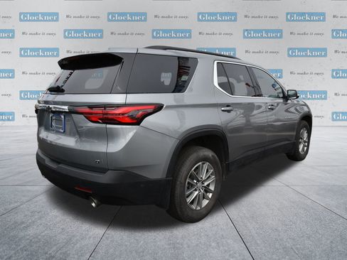 Used 2023 Chevrolet Traverse LT image 6