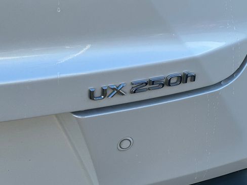 Certified 2020 Lexus UX 250h w/ Premium Package image 21