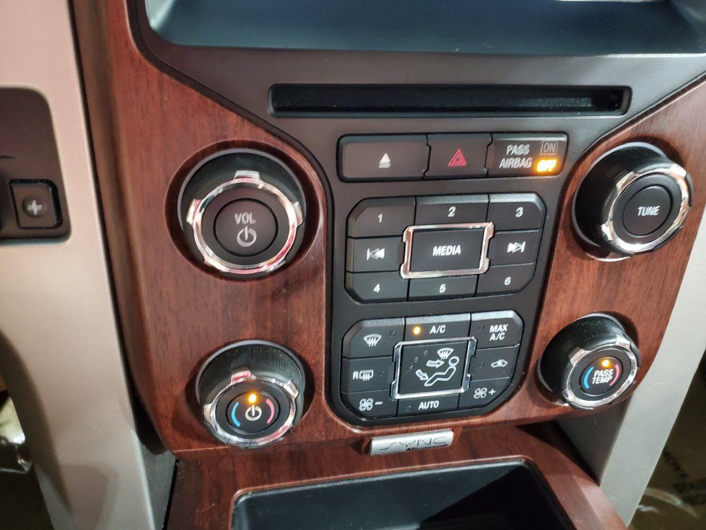 Used 2013 Ford F150 King Ranch w/ King Ranch Luxury Pkg AWD/4WD image 35