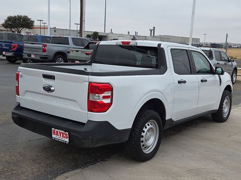 Used 2022 Ford Maverick XL image 4