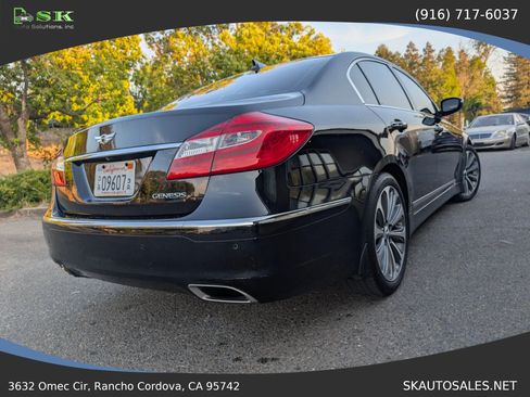 Used 2014 Hyundai Genesis 5.0 R-Spec RWD image 8