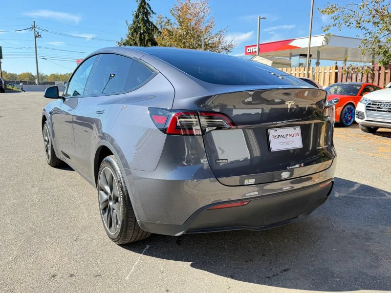 Used 2022 Tesla Model Y Long Range AWD/4WD image 8