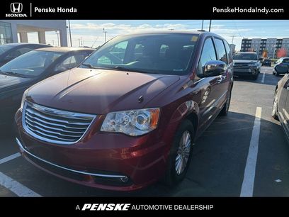 Used 2014 Chrysler Town & Country Limited w/ Luxury Group