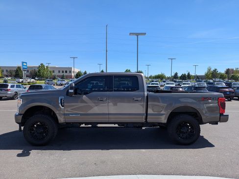 Used 2022 Ford F250 Lariat w/ Lariat Ultimate Package AWD/4WD image 9