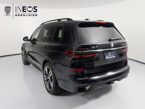 Used 2026 BMW X7 xDrive40i w/ M Sport Package AWD/4WD image 3