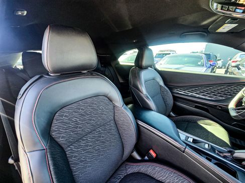 Used 2025 Dodge Charger Daytona R/T w/ Quick Order Package 25M R/T image 23