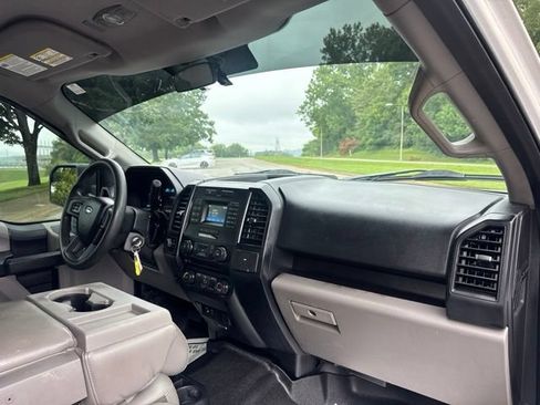 Used 2015 Ford F150 XL w/ Equipment Group 101A Mid AWD/4WD image 12