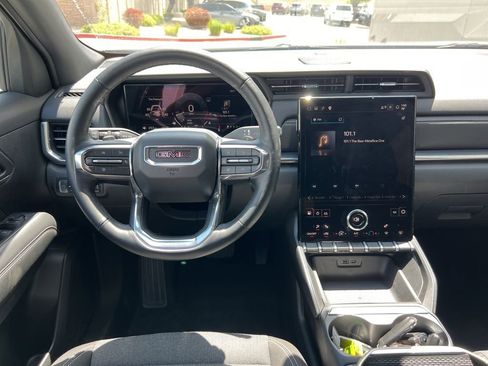 Used 2025 GMC Terrain Elevation AWD/4WD image 19