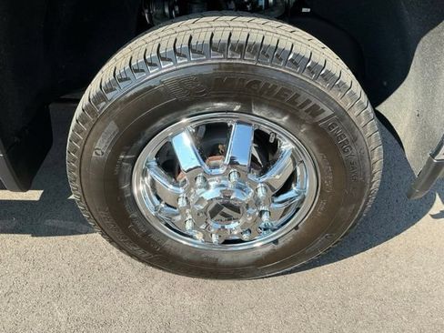 Used 2023 Chevrolet Silverado 3500 LTZ w/ LTZ Convenience Package AWD/4WD image 11
