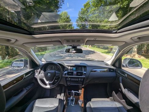 Used 2017 BMW X3 sDrive28i RWD image 21