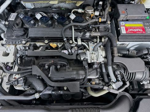 Used 2020 Toyota Corolla SE FWD image 39