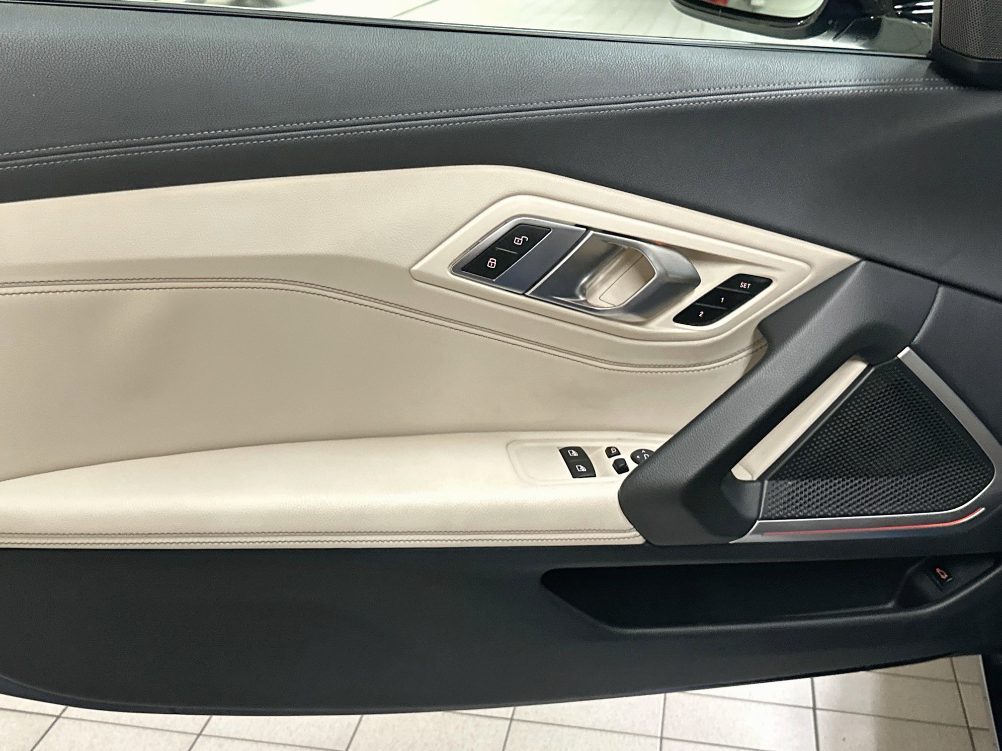 Used 2019 BMW Z4 sDrive30i w/ Convenience Package RWD image 17