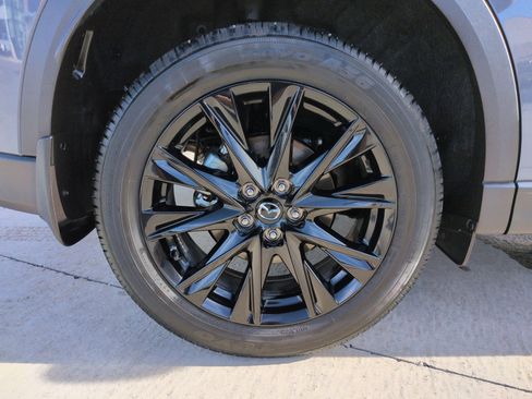 Used 2024 MAZDA CX-5 Carbon Edition image 12