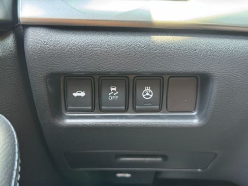 Used 2017 Nissan Maxima SR w/ Midnight Edition FWD image 16