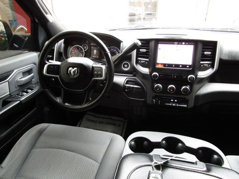 Used 2022 RAM 3500 Big Horn AWD/4WD image 7
