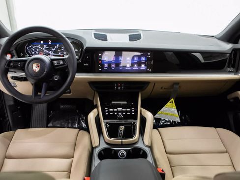 Certified 2026 Porsche Cayenne AWD/4WD image 13