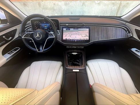 Used 2025 Mercedes-Benz E 350 Sedan image 20