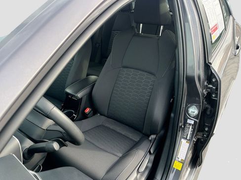 Used 2022 Toyota Corolla SE image 19