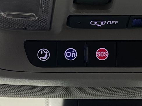 Used 2022 GMC Acadia SLT w/ Elevation Edition image 30