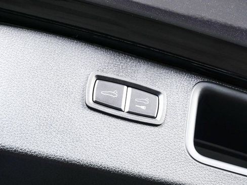 New 2026 Porsche Macan S image 32