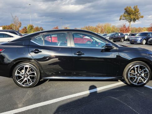 Used 2025 Nissan Sentra SR image 13