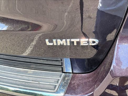 Used 2018 Jeep Grand Cherokee Limited AWD/4WD image 8