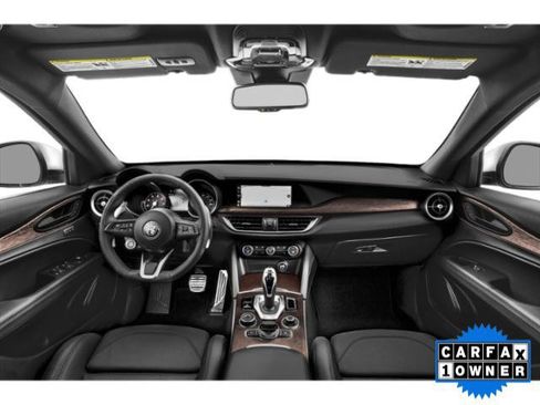Used 2022 Alfa Romeo Stelvio Ti AWD/4WD image 31