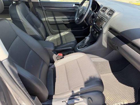Used 2014 Volkswagen Jetta SE FWD image 19