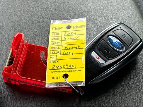 Used 2024 Subaru Crosstrek 2.0i Premium image 24