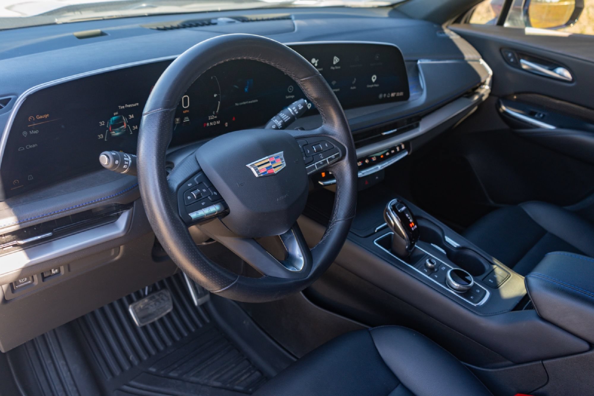 Used 2024 Cadillac XT4 Sport FWD image 8