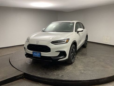 New 2026 Honda HR-V EX-L image 3