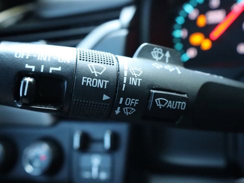 Used 2018 GMC Yukon Denali image 33