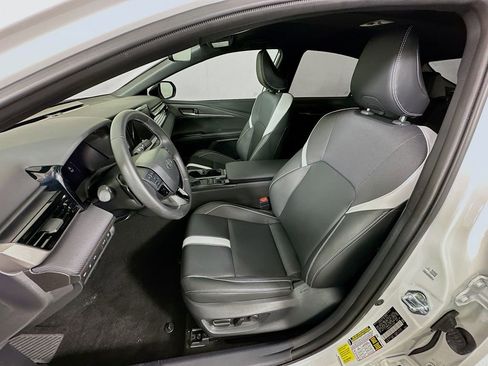 Certified 2025 Toyota Camry SE w/ Convenience Package FWD image 21