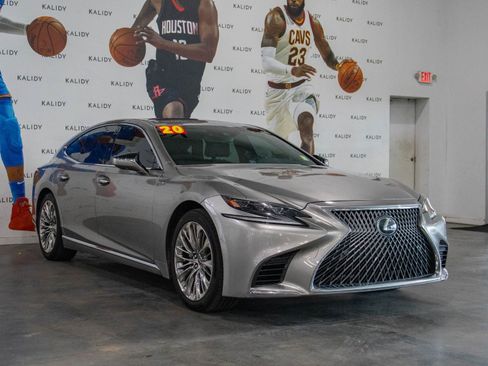 Used 2020 Lexus LS 500 w/ Interior Upgrade Package RWD image 20