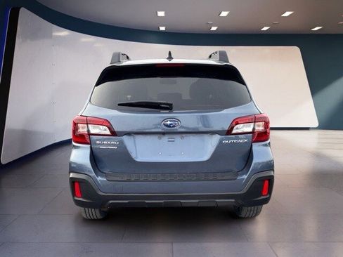 Used 2018 Subaru Outback 2.5i Premium image 4