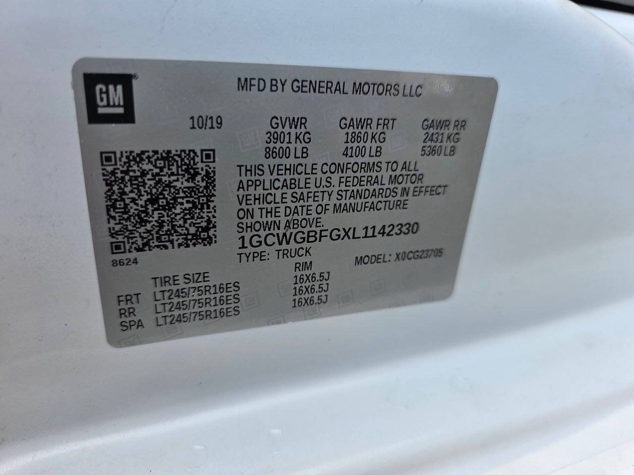 Used 2020 Chevrolet Express 2500 Extended w/ Driver Convenience Package RWD image 23