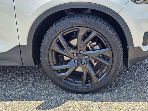 Used 2022 Volvo XC40 T5 R-Design w/ Advanced Package AWD/4WD image 8