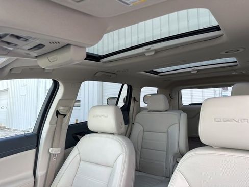 Used 2020 GMC Acadia Denali w/ Technology Package image 42