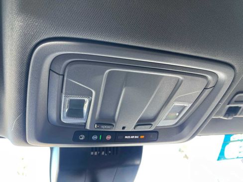 Used 2025 Chevrolet Silverado 1500 LT RWD image 31