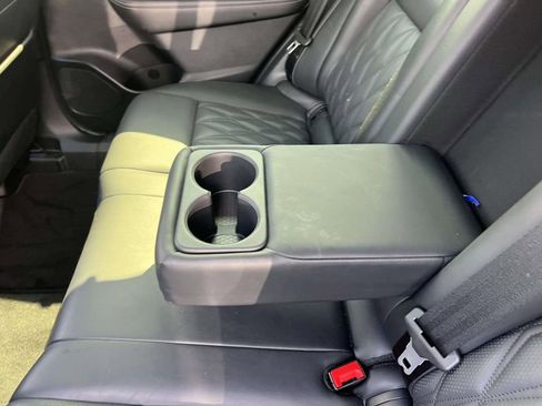 Used 2023 Nissan Rogue Platinum image 11