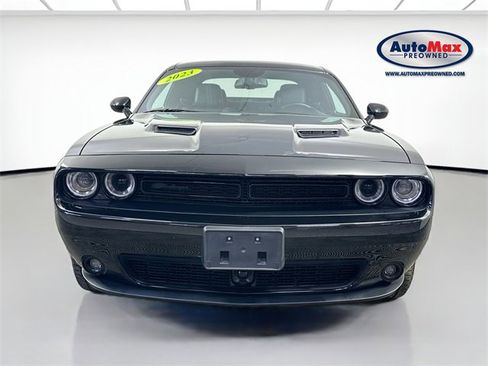 Used 2023 Dodge Challenger SXT w/ Plus Package image 7