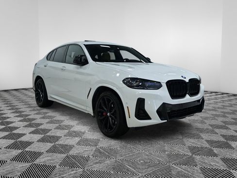 Used 2025 BMW X4 M40i w/ Premium Package image 7