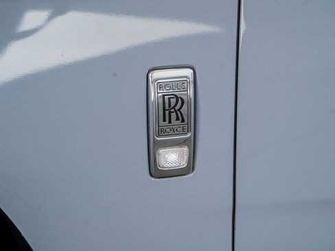 Used 2022 Rolls-Royce Cullinan image 23