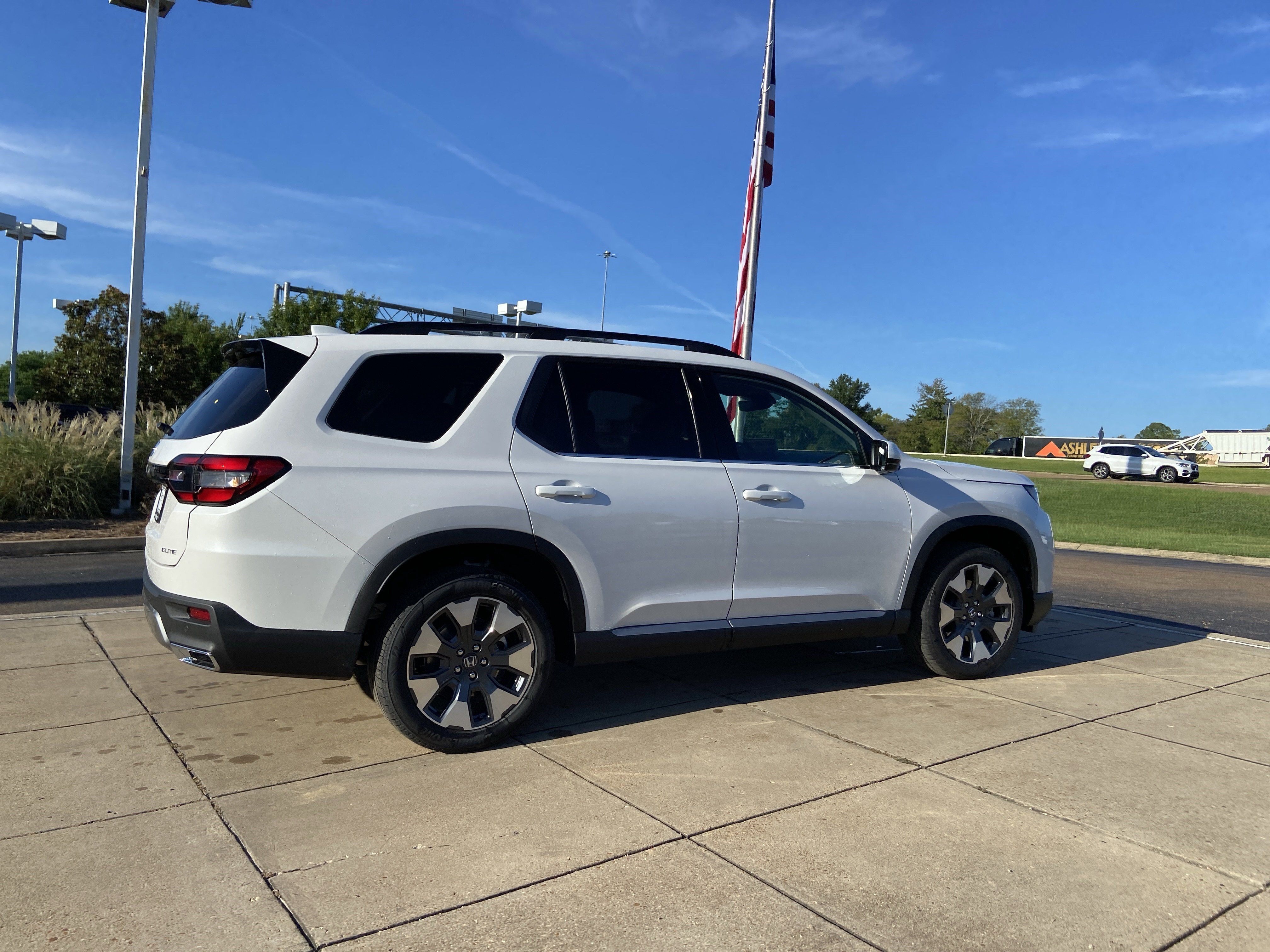 New 2026 Honda Pilot Elite image 11