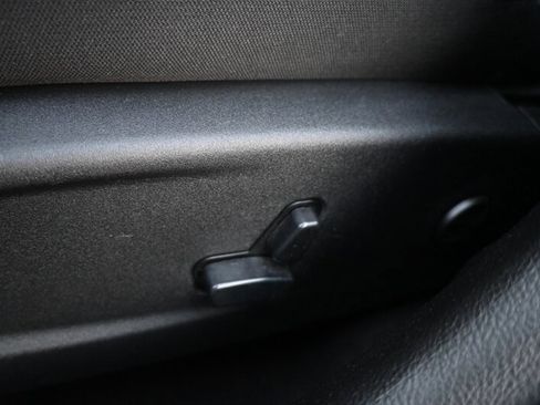 Used 2019 Dodge Charger R/T w/ Blacktop Package image 24