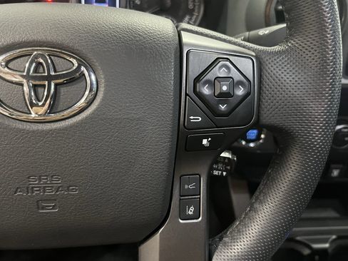Used 2023 Toyota Tacoma TRD Off-Road image 20