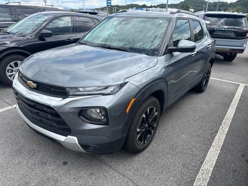 Used 2022 Chevrolet TrailBlazer LT w/ Convenience Package FWD image 10